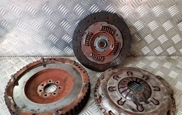 Opel Vivaro Clutch set kit 8200247241