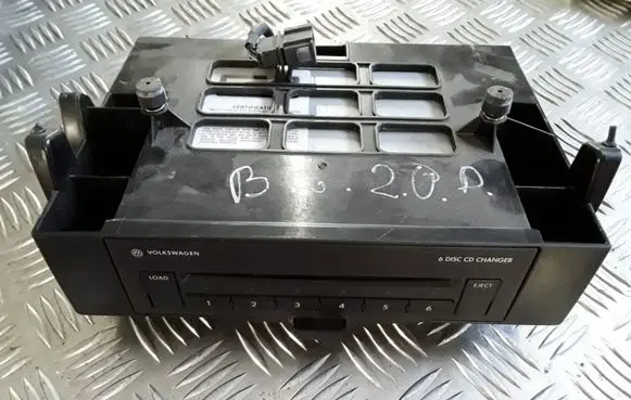 Volkswagen PASSAT B6 CD/DVD changer 3C2857285