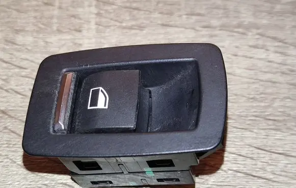 BMW X3 F25 Electric window control switch 9361936 61319361936