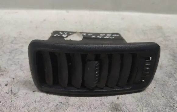 Opel Vivaro Dash center air vent grill