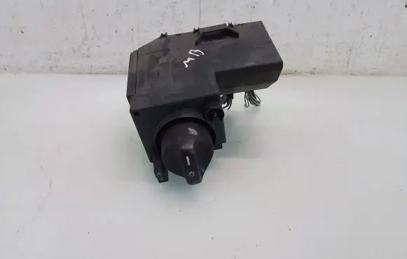 Mercedes-Benz E W210 Light switch 2105450104
