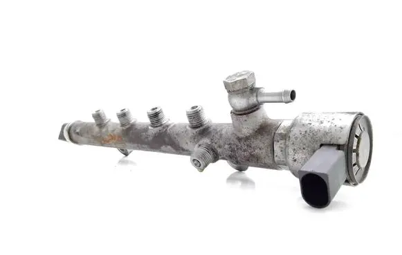 Mercedes-Benz C W205 Fuel main line pipe A6510700495