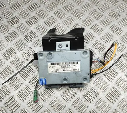 Mercedes-Benz Vito Viano W639 Head unit multimedia control A2049005704 A2049015902