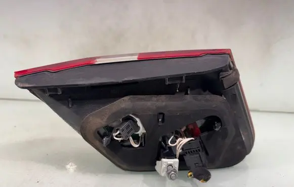 Mercedes-Benz E W212 Tailgate rear/tail lights A2129060358 483523 778003