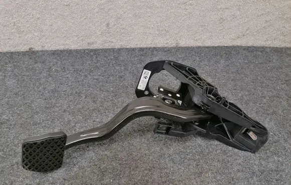 BMW 6 G32 Gran Turismo Brake pedal 6872449 35006873449
