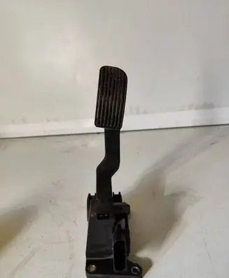 Mercedes-Benz Sprinter W901 W902 W903 W904 Accelerator throttle pedal 0281002387 184400861 A9013000504