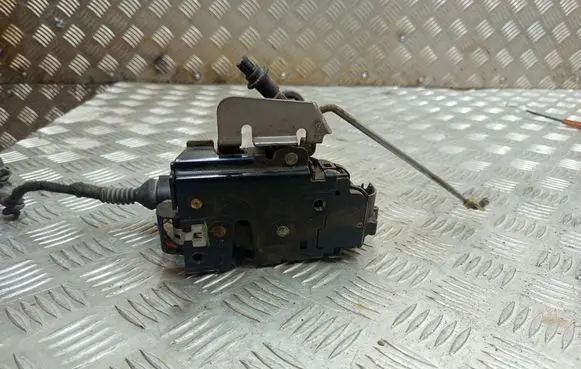 Audi A4 S4 B6 8E 8H Front door lock 0910488187
