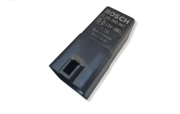 Volvo V60 Glow plug pre-heat relay 0281003047