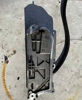 Mercedes-Benz E W213 Other engine bay part A6540103903