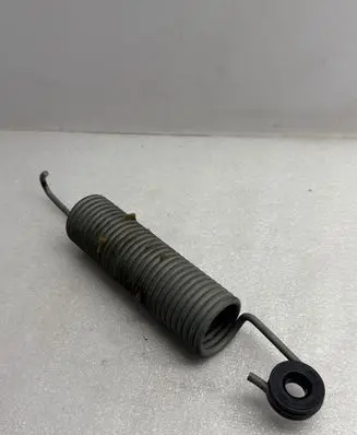 BMW 5 E60 E61 Tailgate/trunk/boot tension spring 7045884