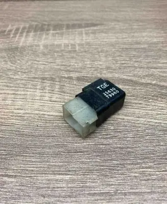 Nissan Almera Other relay 2563079960