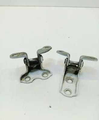 Toyota Yaris Rear door hinge set 