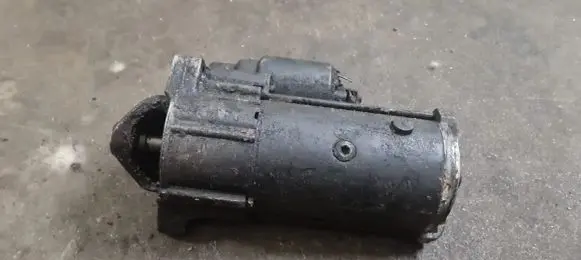 Mitsubishi Carisma Starter motor MD329260