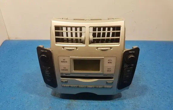 Toyota Yaris Radio/GPS head unit trim 86120-0D210