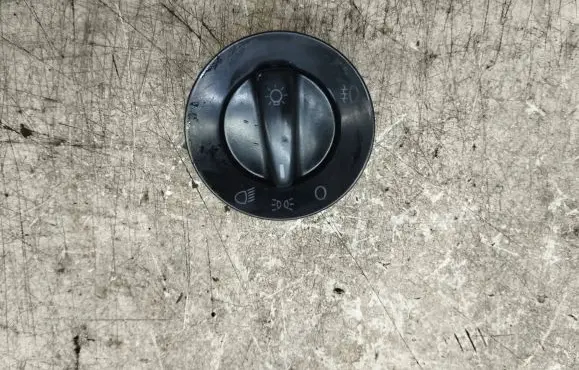 Volkswagen Golf IV Light switch