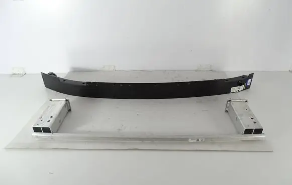 Volvo XC90 Front bumper support beam 32427156