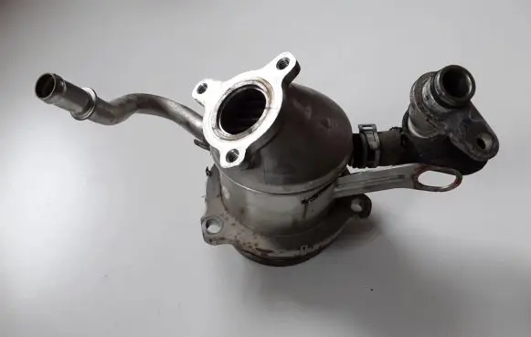 Dacia Dokker EGR valve cooler 147359823R