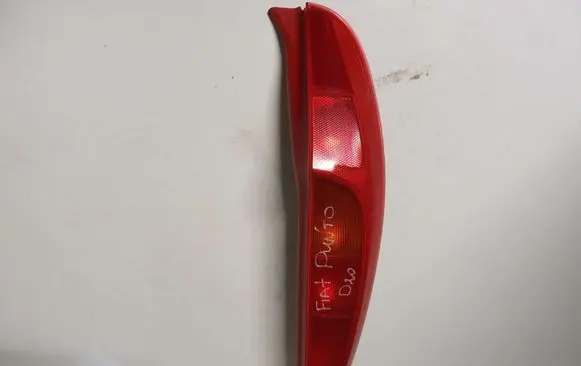 Fiat Punto (188) Rear/tail lights