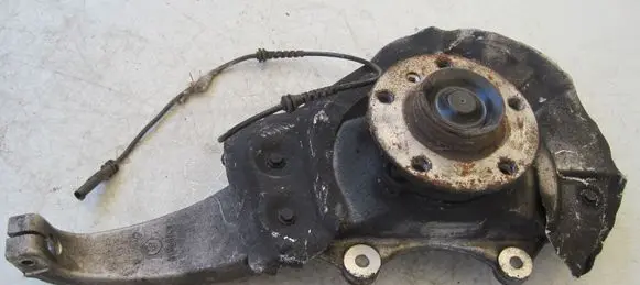 BMW 5 F10 F11 Front wheel hub 6775770