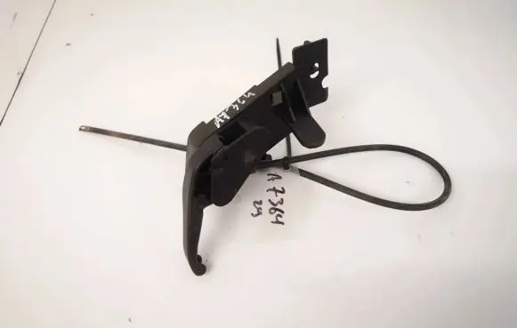 Renault Megane II Engine bonnet (hood) release handle
