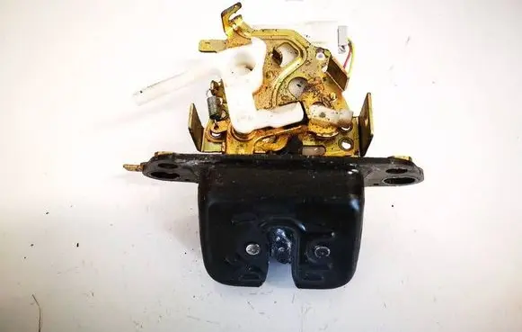 Tailgate/trunk/boot lock/catch/latch
