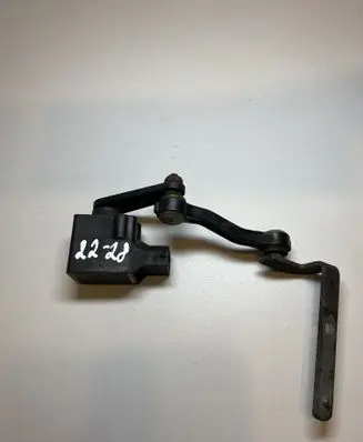 Mercedes-Benz E W211 Air suspension front height level sensor A0105427717