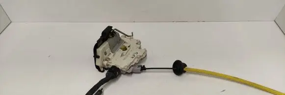 Audi A6 S6 C6 4F Rear door lock 4F0839016