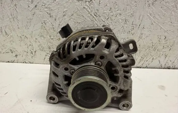 Opel Grandland X Generator/alternator 9824742880