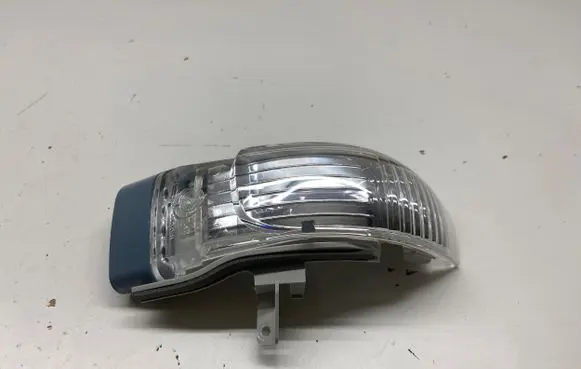 Volkswagen Touran I Mirror indicator light 1T0949102A EEE4106