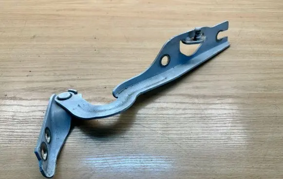 Volkswagen Golf Sportsvan Engine bonnet/hood hinges 510823301B