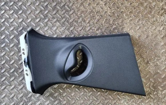 BMW 2 F44 (B) pillar trim (top) 7475550