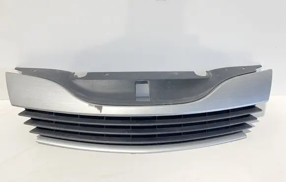 Renault Laguna II Front bumper upper radiator grill 8200012581