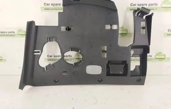 Mercedes-Benz ML W164 Dashboard lower bottom trim panel 1646809117 A1646809117