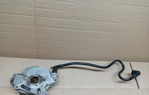 Volkswagen Tiguan Vacuum line/pipe/hose 5N0612041