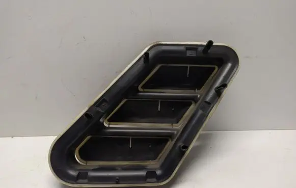 Peugeot Partner Quarter panel pressure vent 9632641580