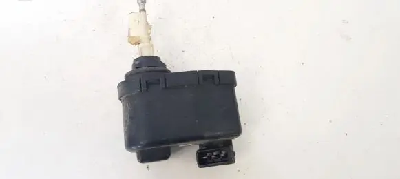 Audi 100 S4 C4 Headlight level adjustment motor 00437545 004375-45