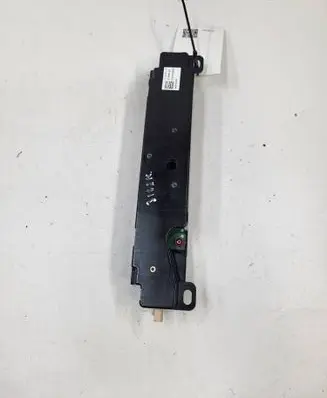 Tesla Model Y Bluetooth antenna 158560100D