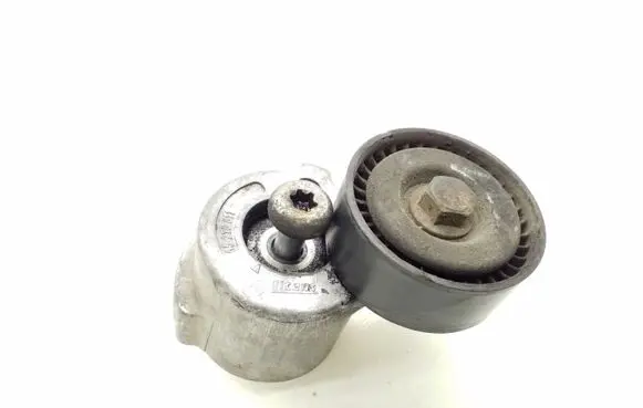 Alfa Romeo Giulietta Generator/alternator belt tensioner 55215811