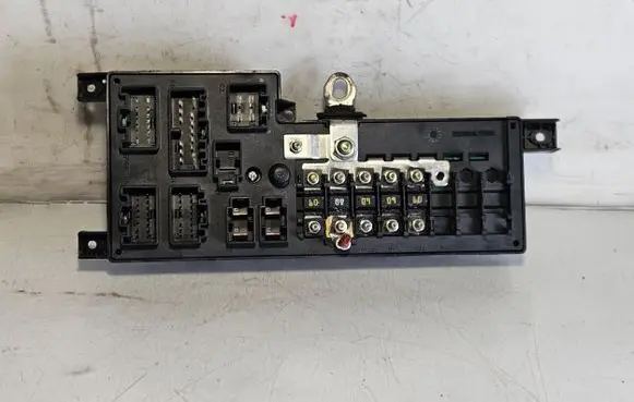 Volvo XC90 Fuse module 518826011