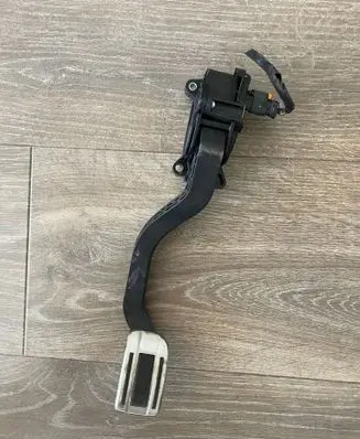 Peugeot 308 Accelerator throttle pedal 86ET38