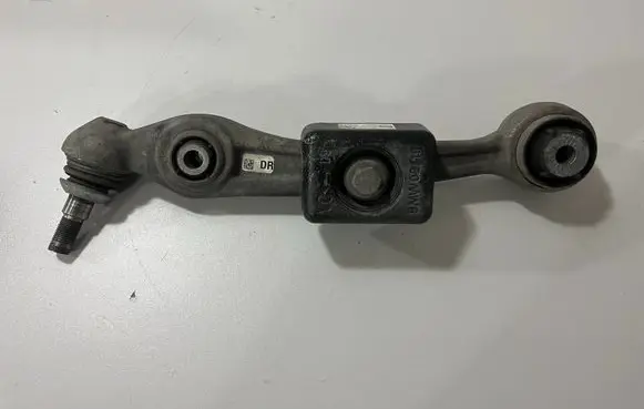 Front lower control arm/wishbone
