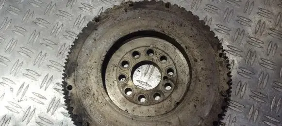 Volvo S40, V40 Flywheel