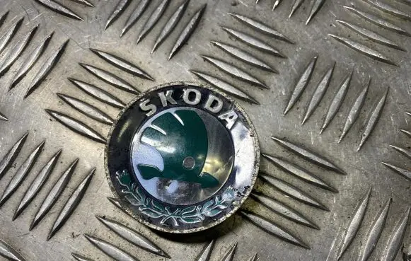 Skoda Fabia Mk1 (6Y) Original wheel cap 6U0601151L