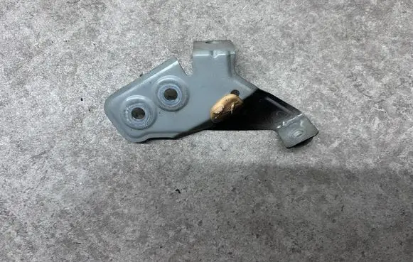 BMW 6 G32 Gran Turismo Fender mounting bracket 7481066 7416434