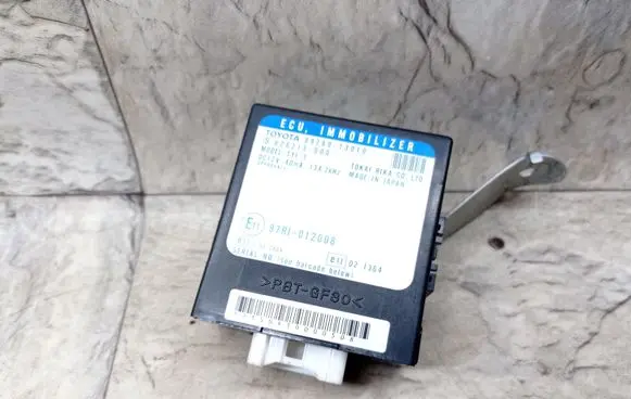 Toyota Corolla Verso E121 Immobilizer control unit/module 8978013010 626215000