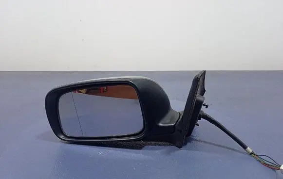 Toyota Avensis Verso Front door electric wing mirror 