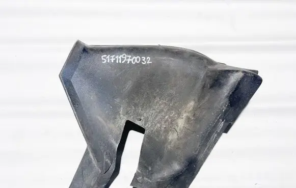 BMW 8 E31 Air intake duct part 1970032 51711970032