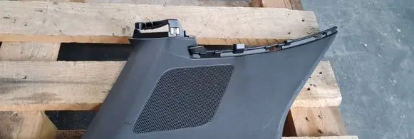 (D)pillar trim (top)