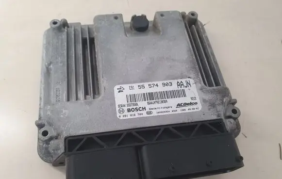 Opel Insignia A Engine control unit/module 55574903AAJN