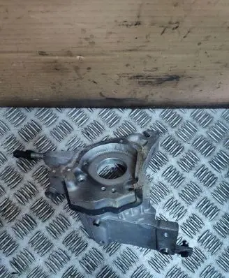 KIA Sportage Engine mounting bracket